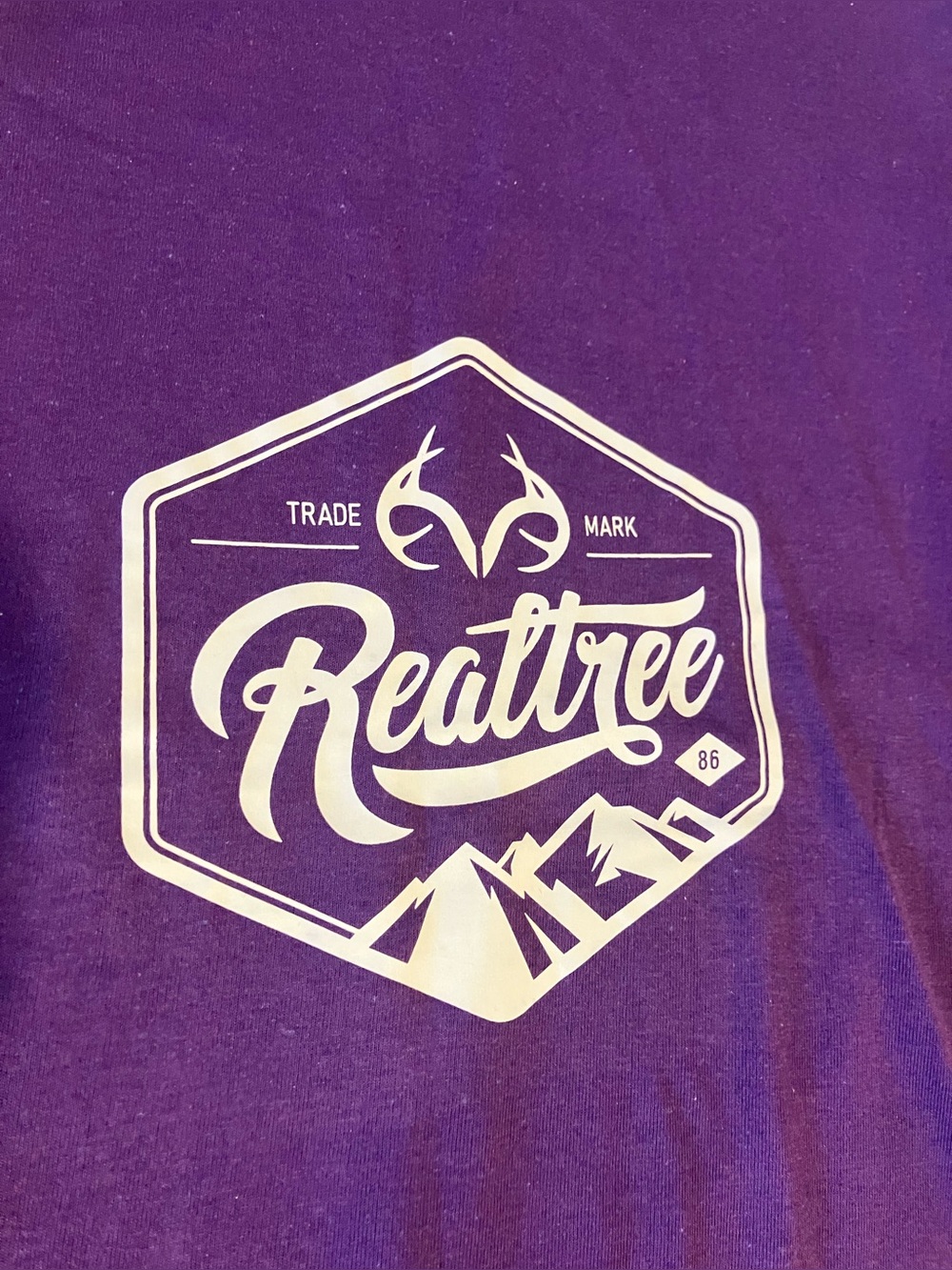 Realtree graphics t-shirt - Picture 3 of 5